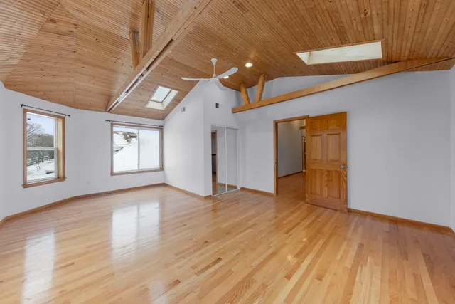 $3,500 | 5910 West Roscoe Street, Unit 1, Chicago, IL 60634