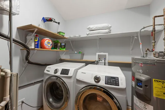 $3,500 | 5910 West Roscoe Street, Unit 1, Chicago, IL 60634