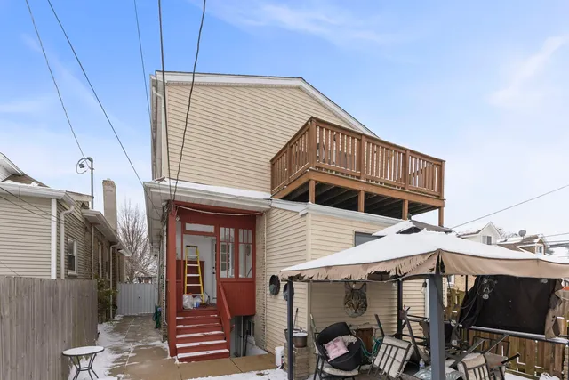 $3,500 | 5910 West Roscoe Street, Unit 1, Chicago, IL 60634