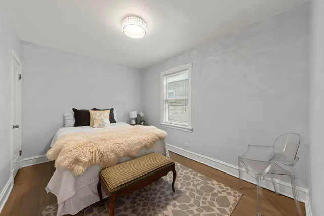 $3,500 | 5910 West Roscoe Street, Unit 1, Chicago, IL 60634