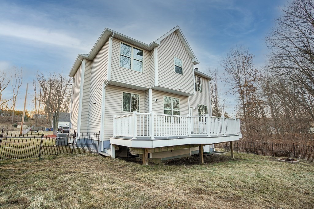 100 Frederick Street West Springfield, MA 01089 - Photo 3 of 23 Gallery Image 3