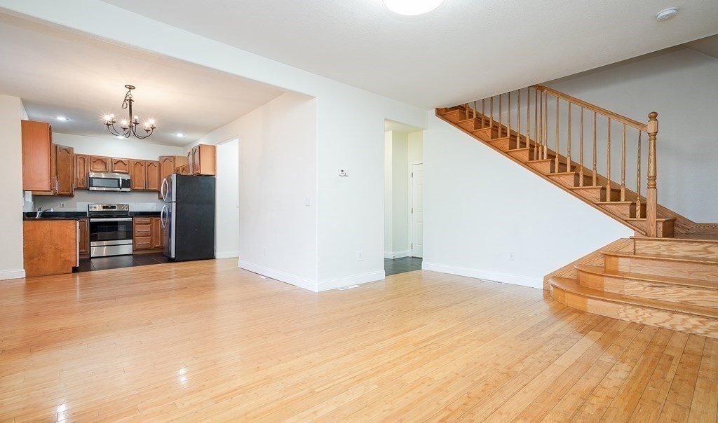 100 Frederick Street West Springfield, MA 01089 - Photo 8 of 23 Gallery Image 8