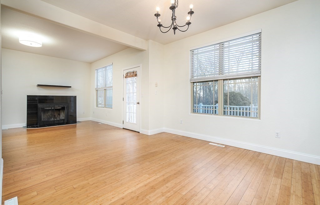 100 Frederick Street West Springfield, MA 01089 - Photo 9 of 23 Gallery Image 9
