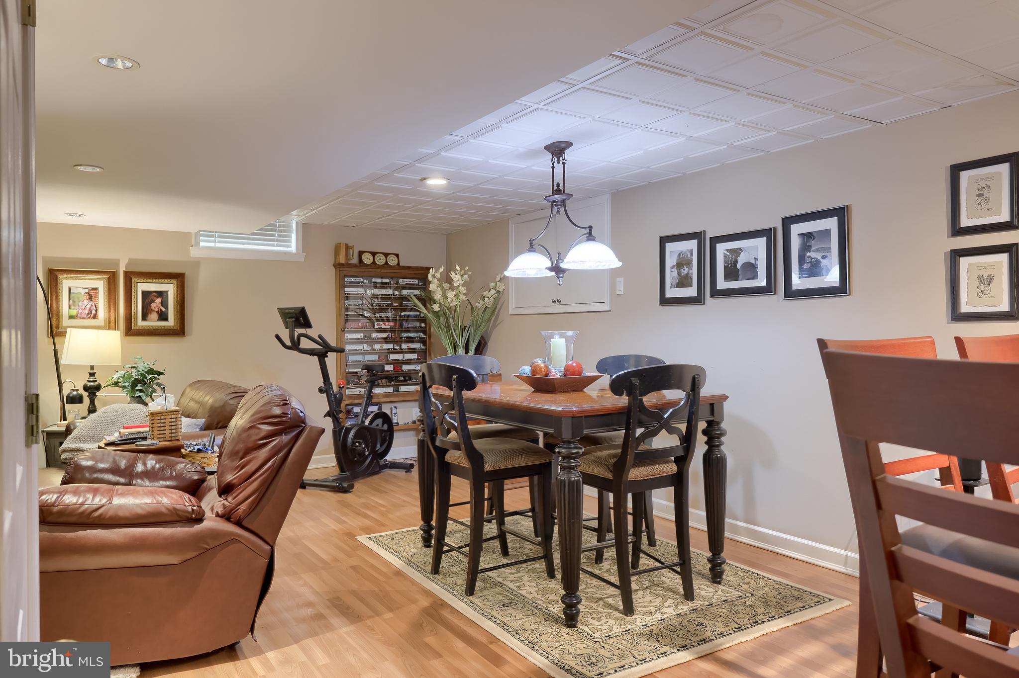 315 Royal Hunt Way Lititz, PA 17543 - Photo 47 of 67 a view of a dining room with furniture