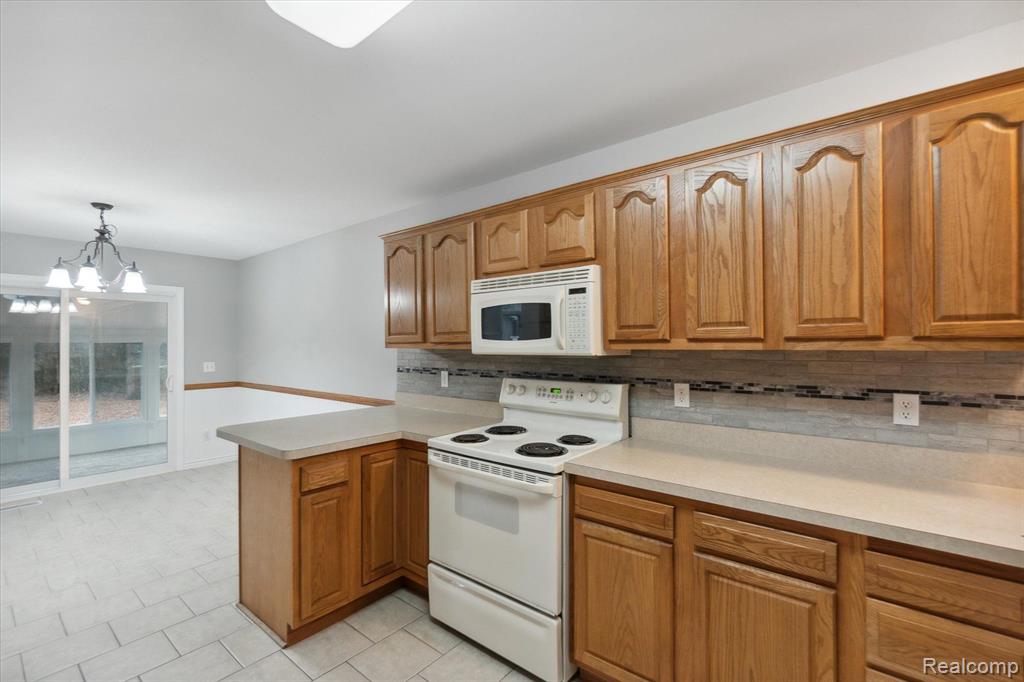 5483 Oleksyn Road Flint, MI 48504 - Photo 19 of 37