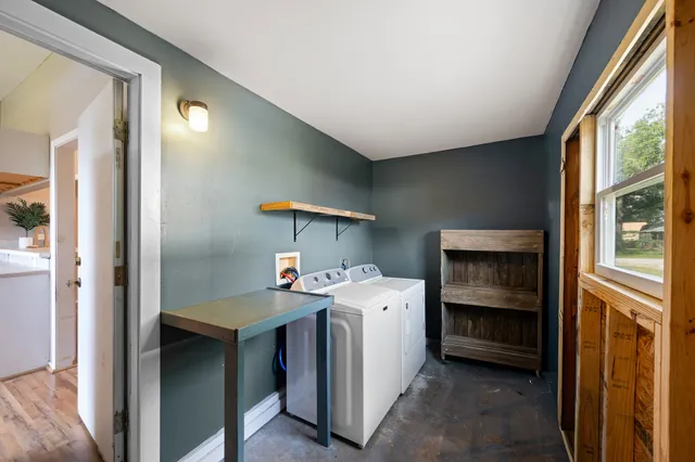 $167,500 | 193 Elm Street, Blessing, TX 77419