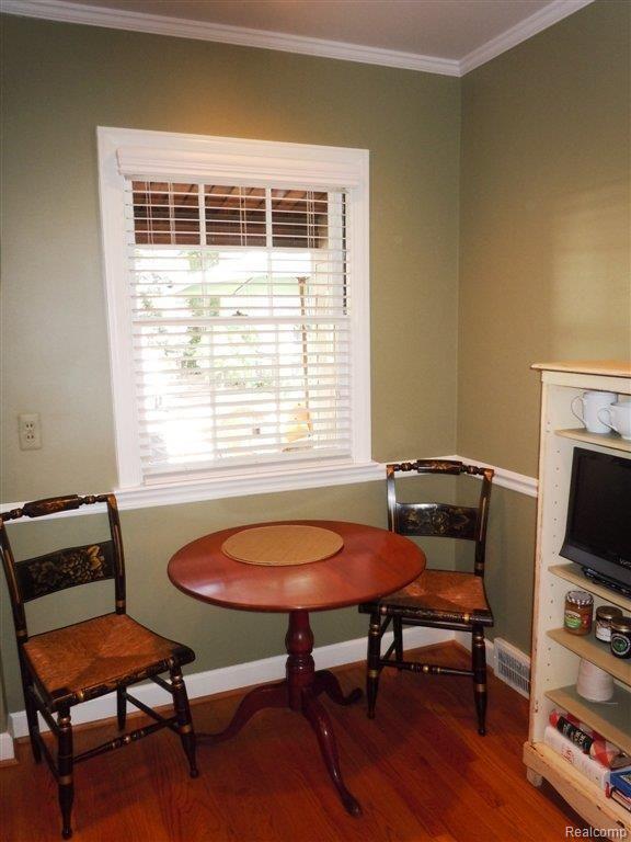 30 Norwich Road Pleasant Ridge, MI 48069 - Photo 13 of 34 DSCN4437.JPG