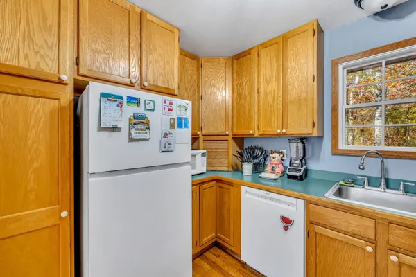 $297,500 | 6161 Fox Run Circle, Unit 622, Canadian Lakes, MI 49346