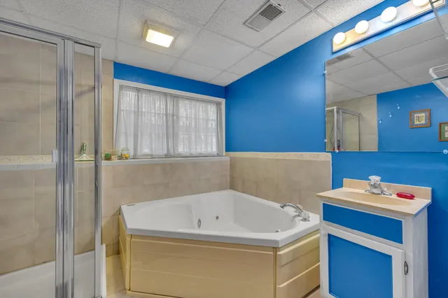 $297,500 | 6161 Fox Run Circle, Unit 622, Stanwood, MI 49346