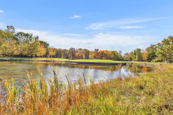 $297,500 | 6161 Fox Run Circle, Unit 622, Canadian Lakes, MI 49346