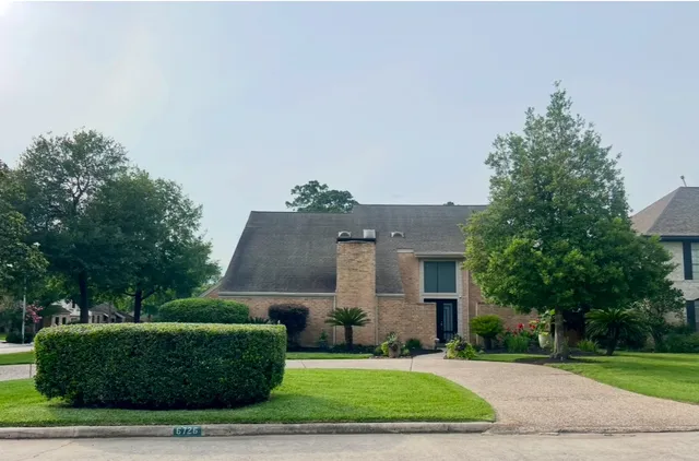 $3,000 | 6726 Saffron Hills Drive, Spring, TX 77379