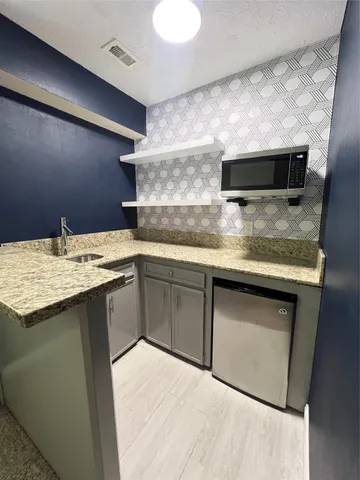 $3,000 | 6726 Saffron Hills Drive, Spring, TX 77379