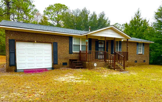 $160,000 | 135 Golden Avenue, Eutawville, SC 29048