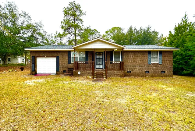 $160,000 | 135 Golden Avenue, Eutawville, SC 29048