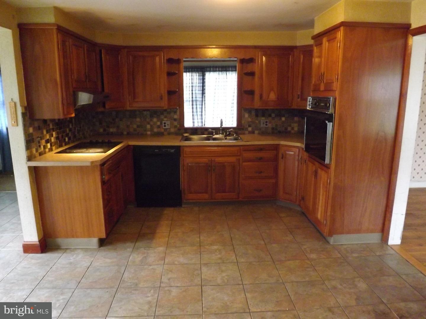 899 Aura Road Glassboro, NJ 08028 - Photo 5 of 22