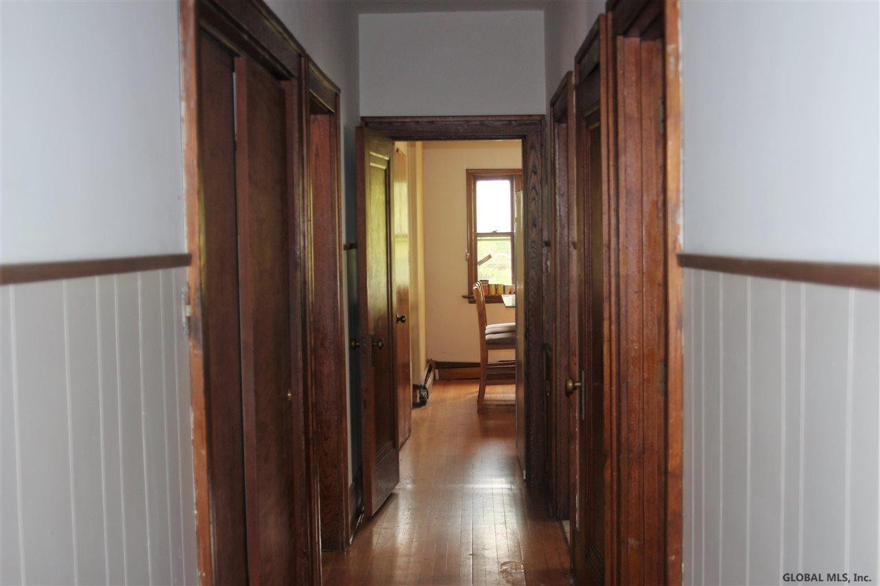 202 Chepstow Road Schenectady, NY 12303 - Photo 17 of 23 Photo 17