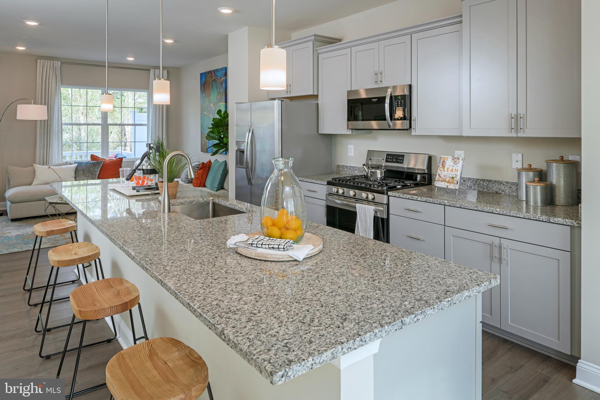 10967 Barnard Place White Plains, MD 20695 - Photo 12 of 19 Kitchen