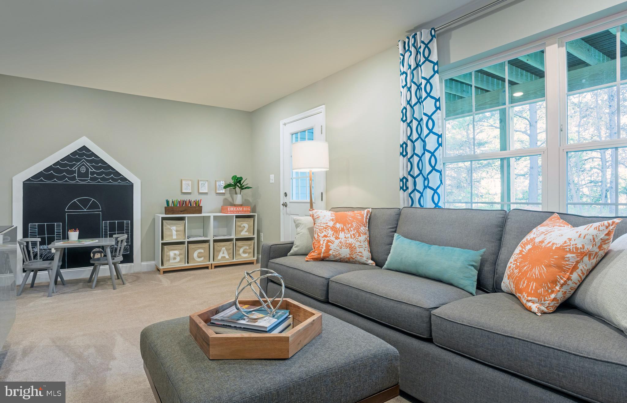 10967 Barnard Place White Plains, MD 20695 - Photo 15 of 19 Living Room