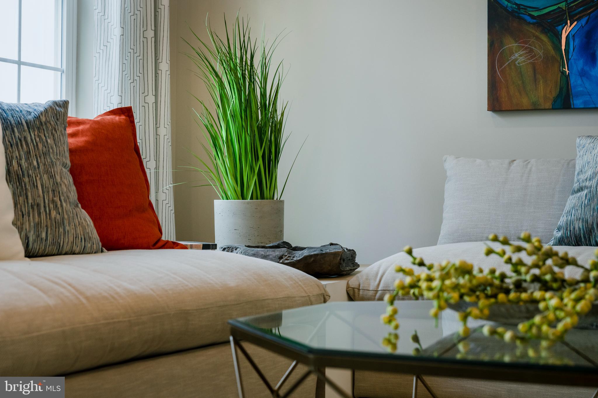 10967 Barnard Place White Plains, MD 20695 - Photo 16 of 19 Living area