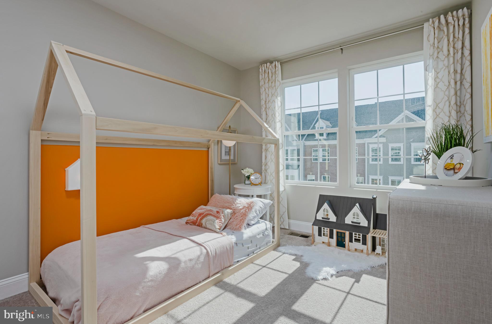 10967 Barnard Place White Plains, MD 20695 - Photo 5 of 19 Bedroom