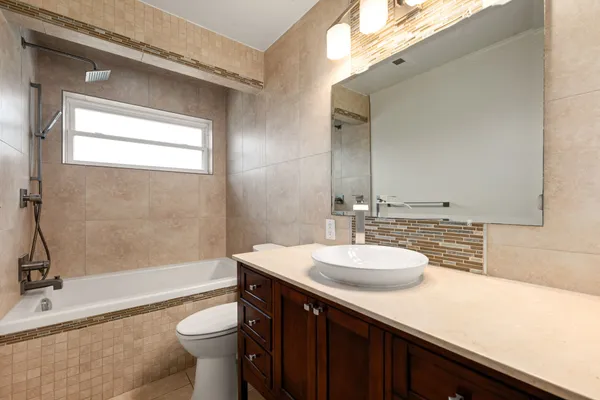 $320,000 | 3407 Rockyridge Drive, Houston, TX 77063