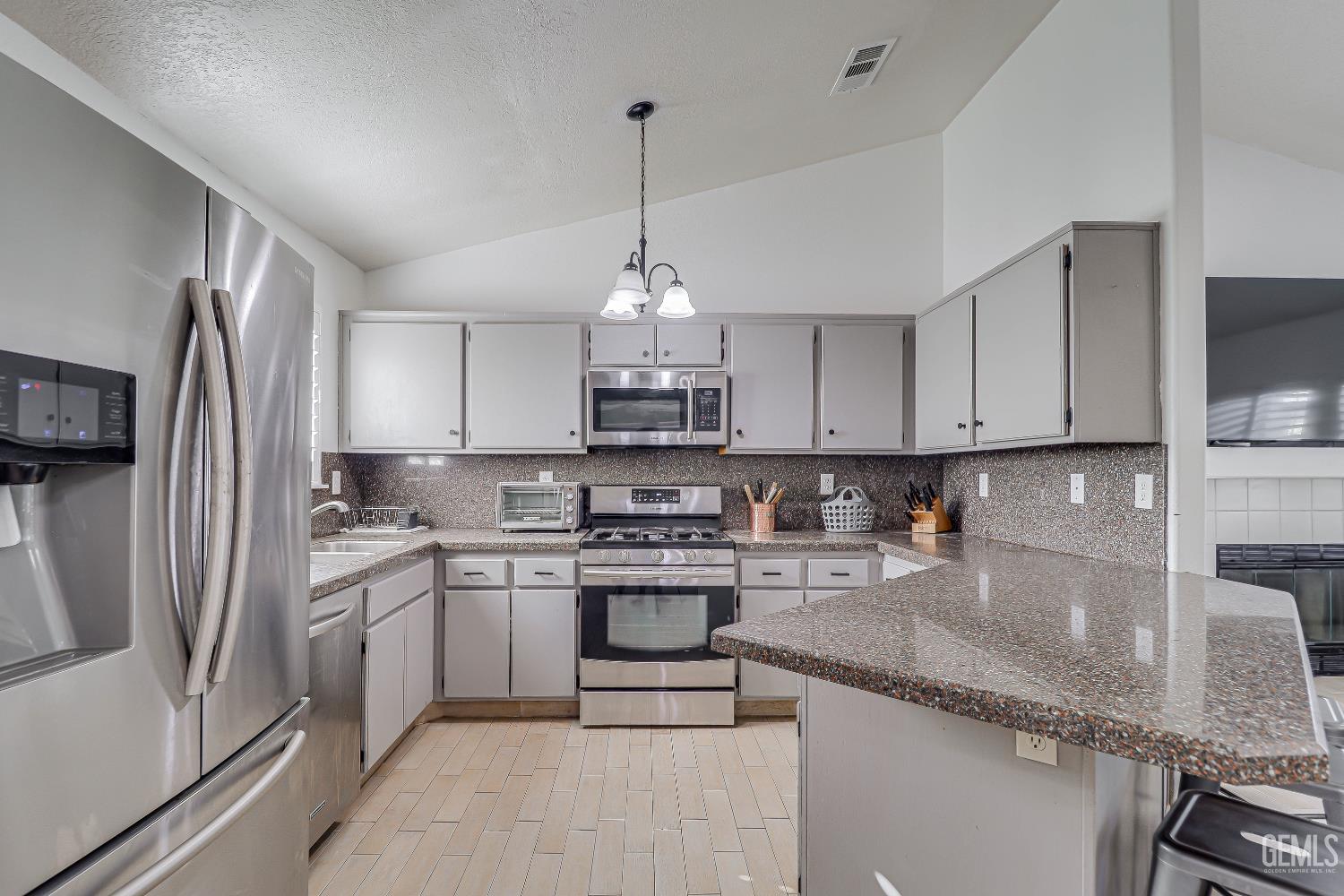 Undisclosed Address Bakersfield, CA 93306 - Photo 11 of 25 Gallery Image 11