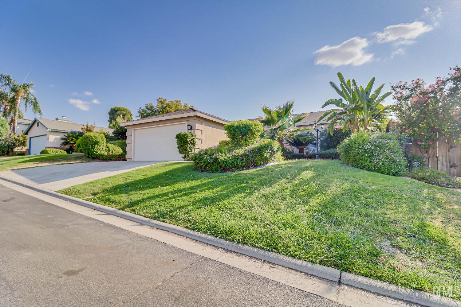 Undisclosed Address Bakersfield, CA 93306 - Photo 3 of 25 Gallery Image 3