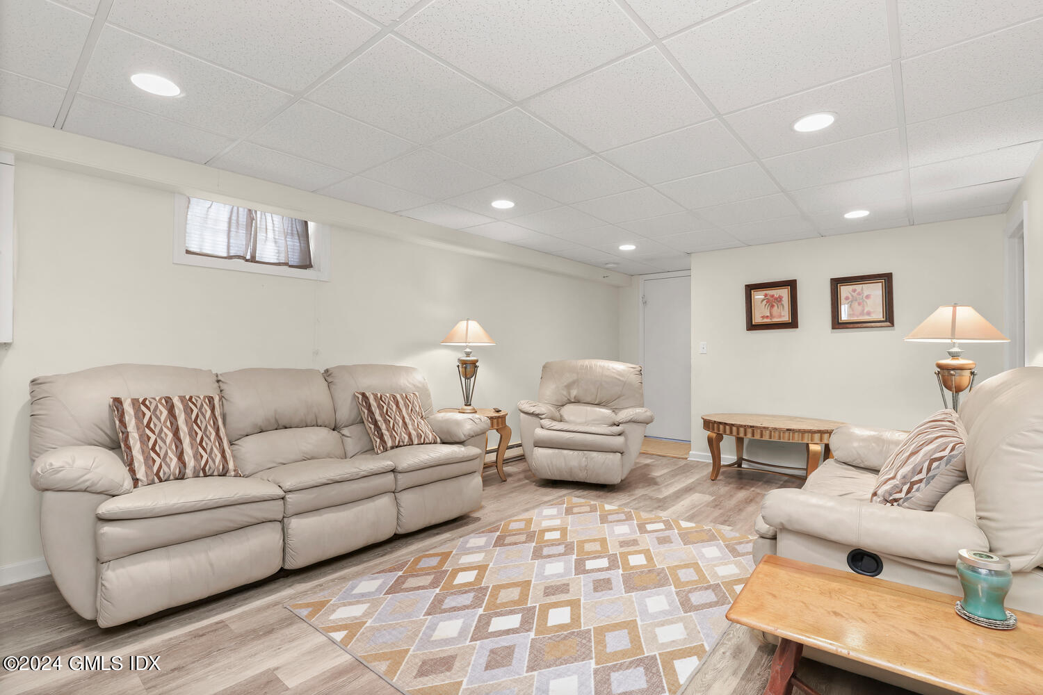 32 Perna Lane Riverside, CT 06878 - Photo 13 of 21 a living room with furniture and a couch