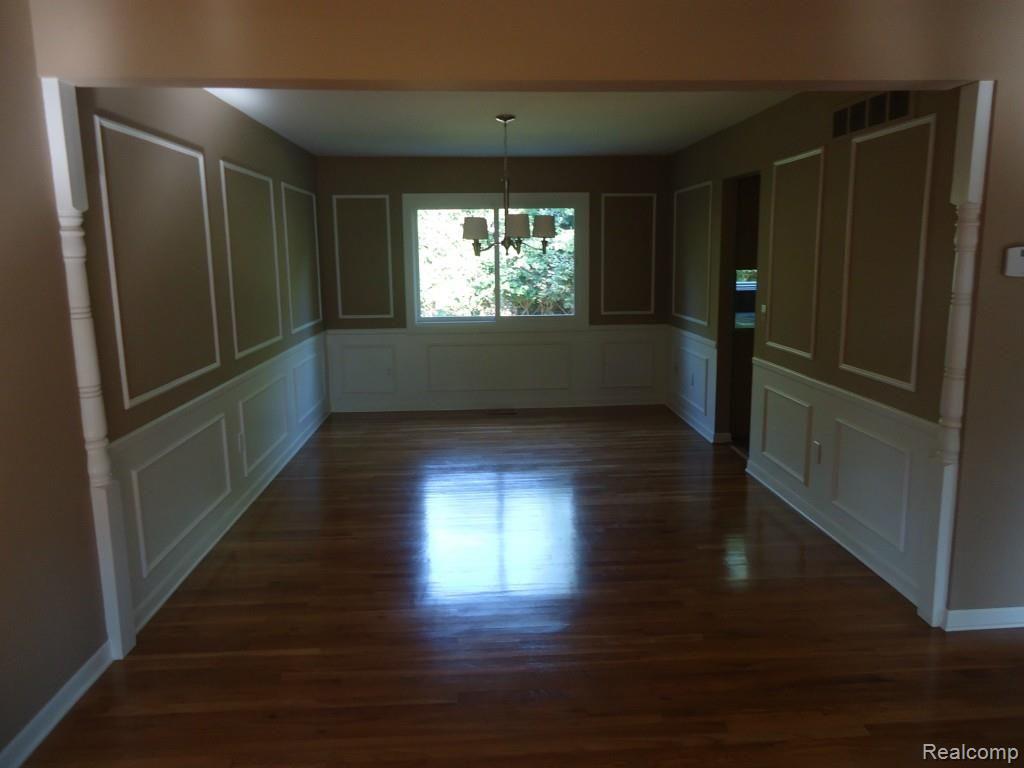25918 Branchaster Road Farmington Hills, MI 48336 - Photo 14 of 36