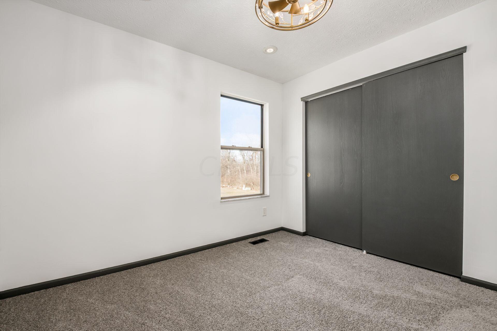 4592 Gilman Road Columbus, OH 43228 - Photo 20 of 32 023_88d_h 4592 Gilman Rd-1053