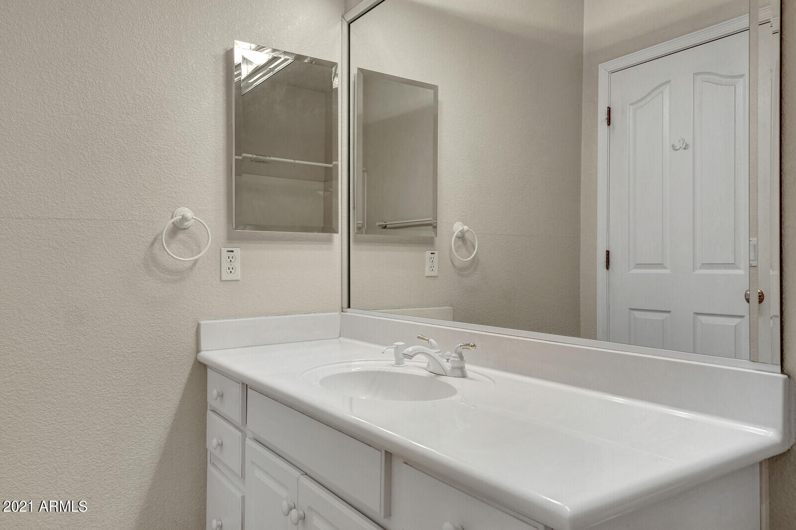2329 North Recker Road, Unit 78 Mesa, AZ 85215 - Photo 19 of 30 19_2429_N_Recker_Rd_Unit_78__19_mls