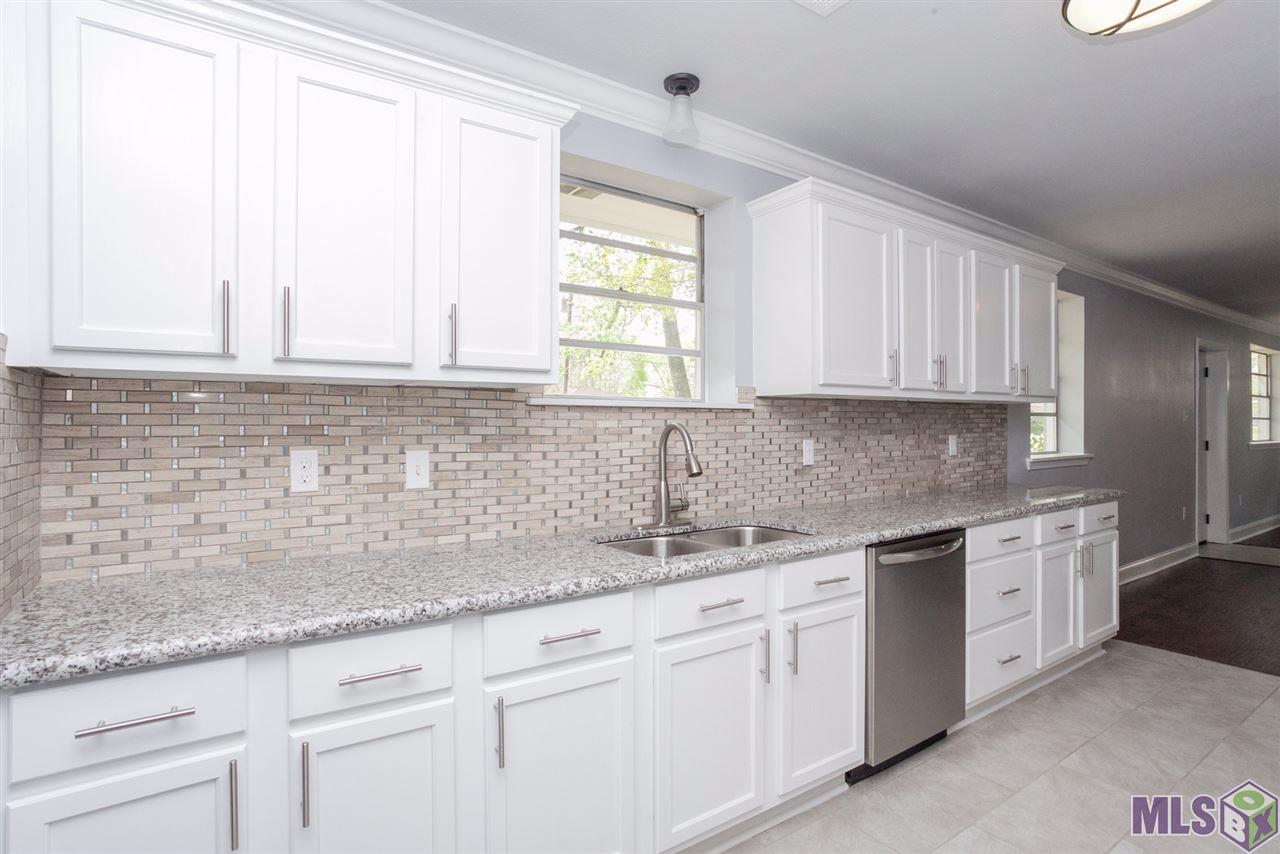 810 East Rome Street Gonzales, LA 70737 - Photo 3 of 11 Gallery Image 3