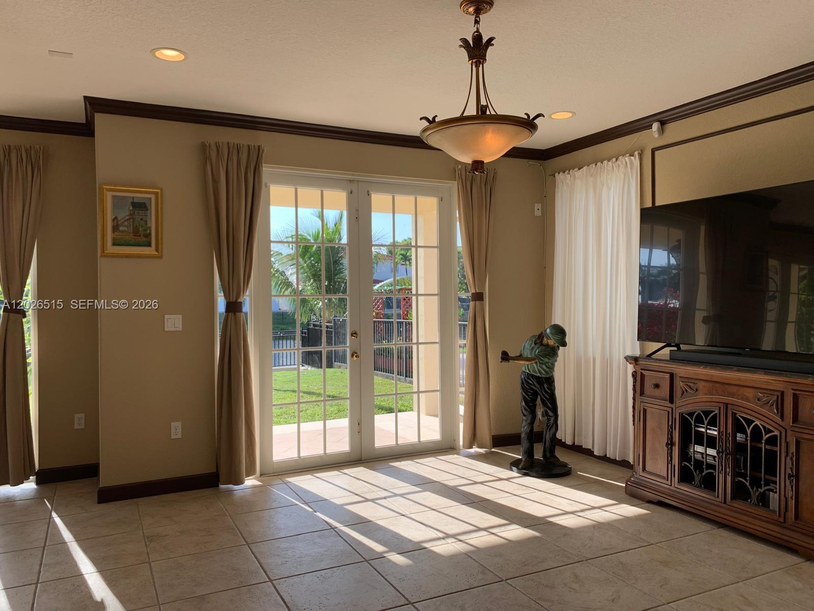 1065 Southwest 150th Place Miami, FL 33194 - Photo 8 of 14