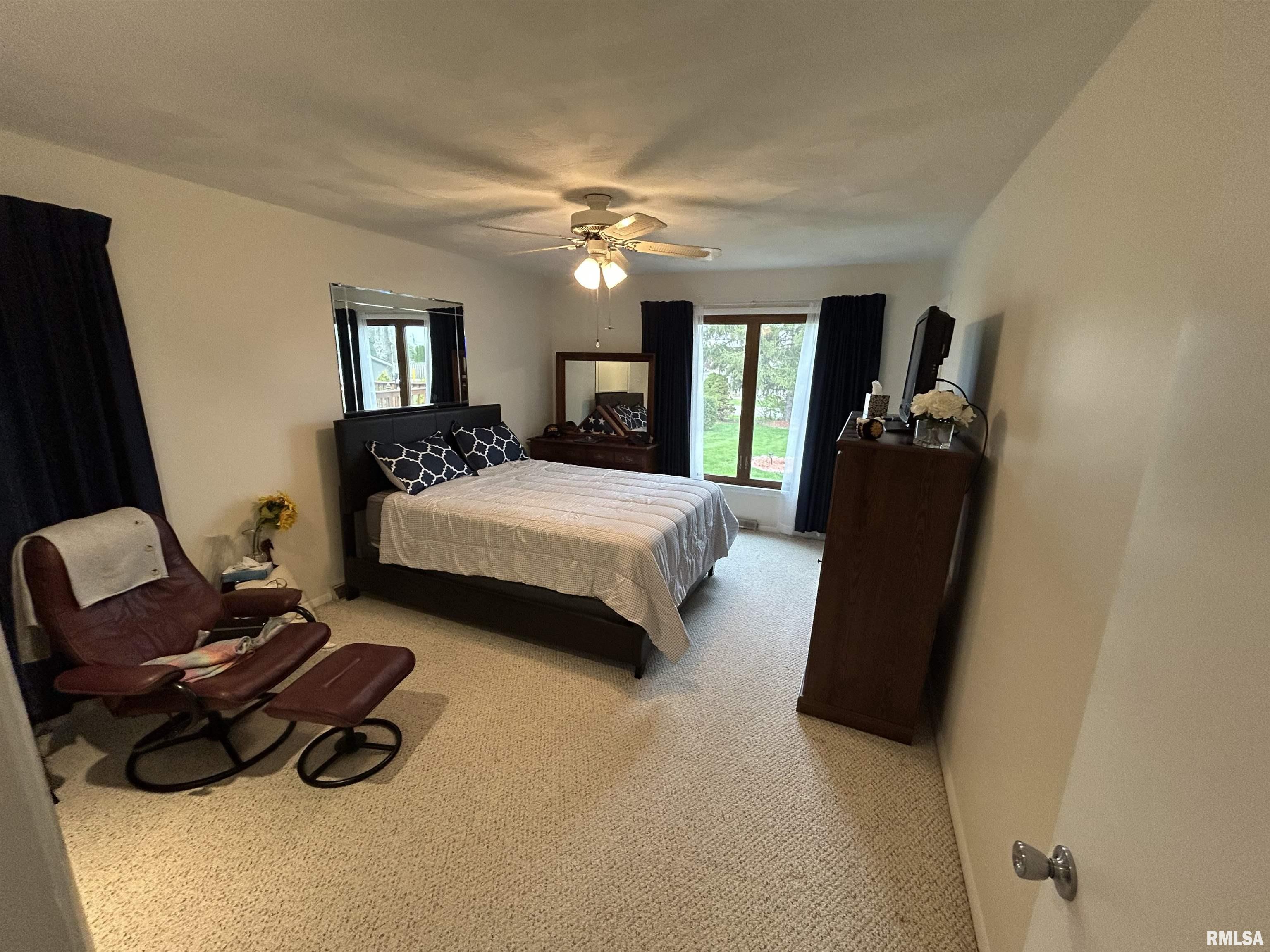 22 Red Oak Lane Springfield, IL 62712 - Photo 11 of 16