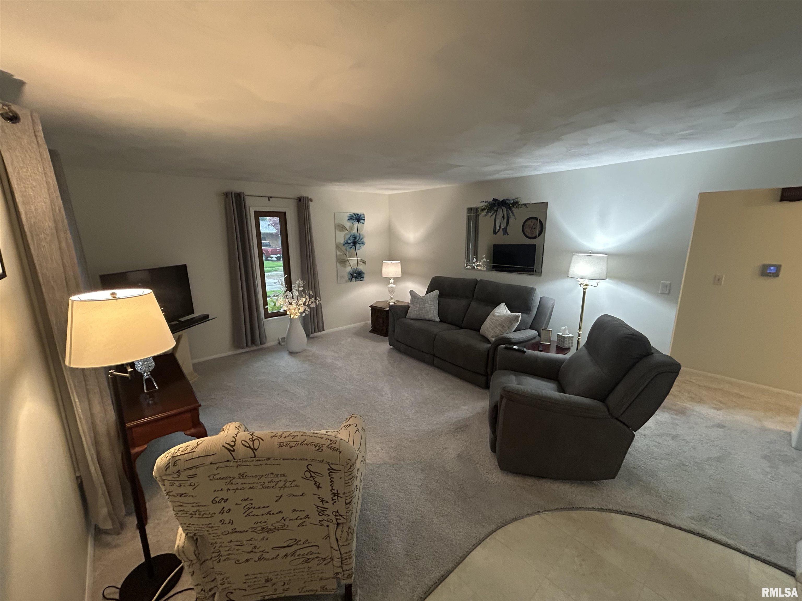 22 Red Oak Lane Springfield, IL 62712 - Photo 15 of 16