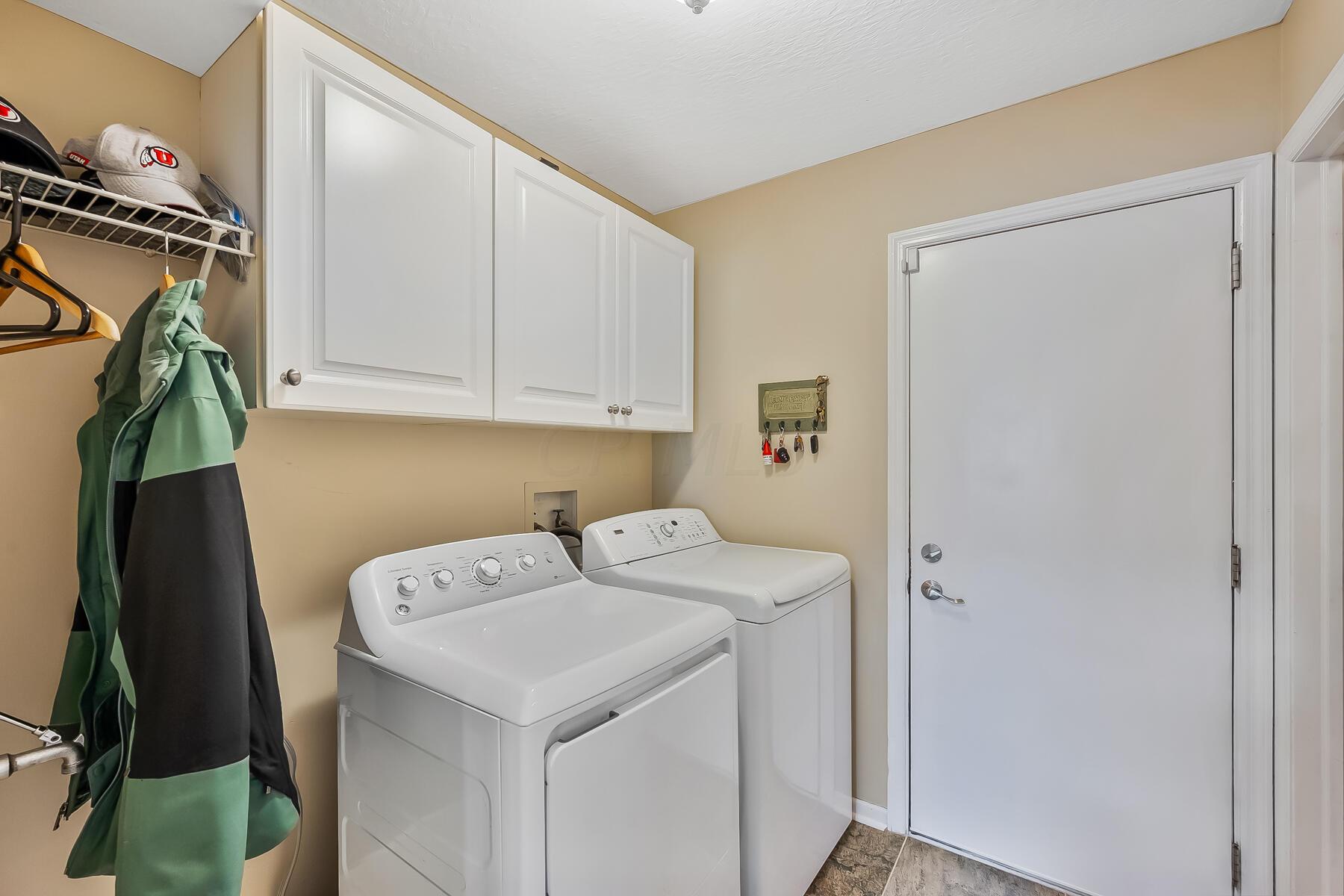 8839 Kilbourne Road Sunbury, OH 43074 - Photo 38 of 62 Laundry