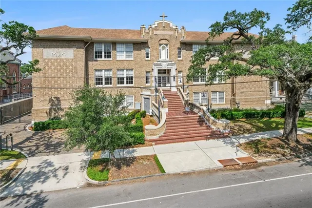 $262,500 | 1215 Louisiana Avenue, Unit 103, New Orleans, LA 70115