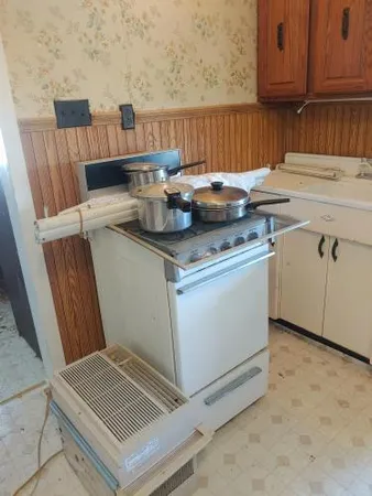 $40,000 | 605 West Hamilton Street, Bunker Hill, IL 62014