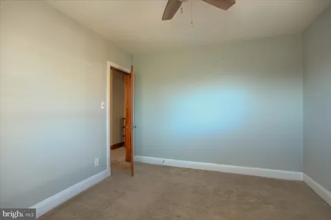 an empty room