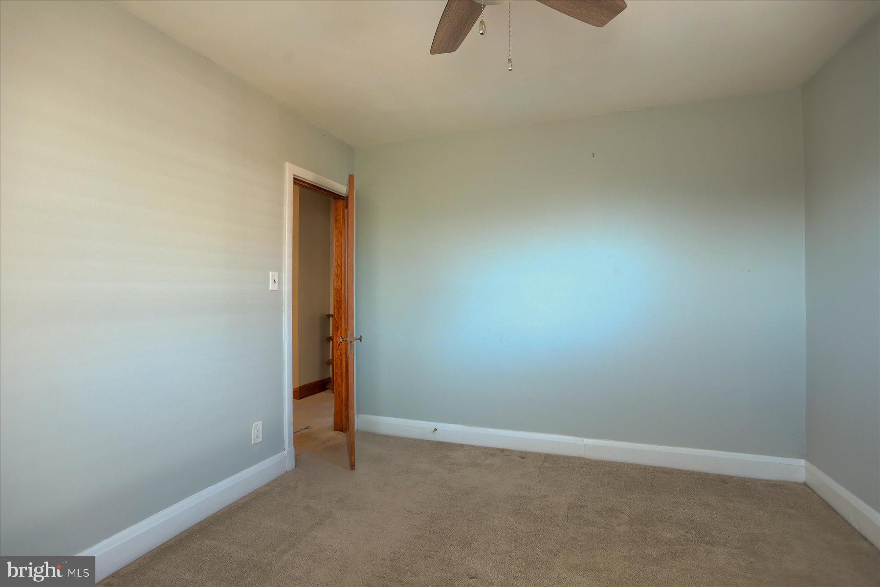 2616 Liberty Parkway Baltimore, MD 21222 - Photo 17 of 41 an empty room