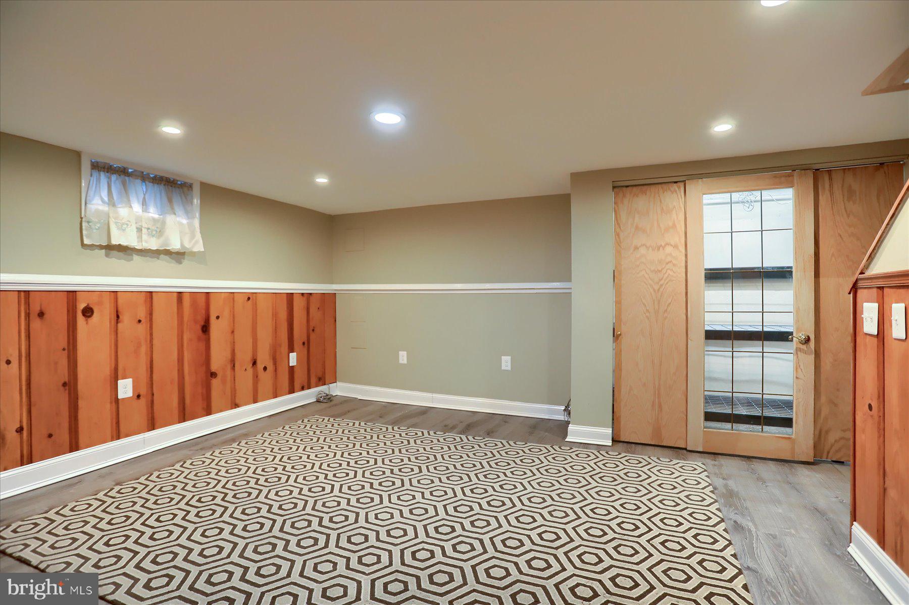 2616 Liberty Parkway Baltimore, MD 21222 - Photo 21 of 41 a view of a hallway with wooden floor