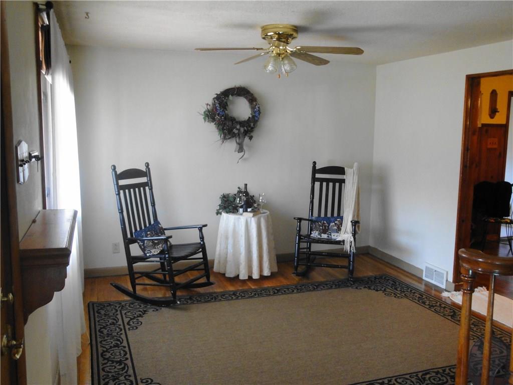 154 Midvale Road Big Beaver, PA 16157 - Photo 3 of 16 Gallery Image 3