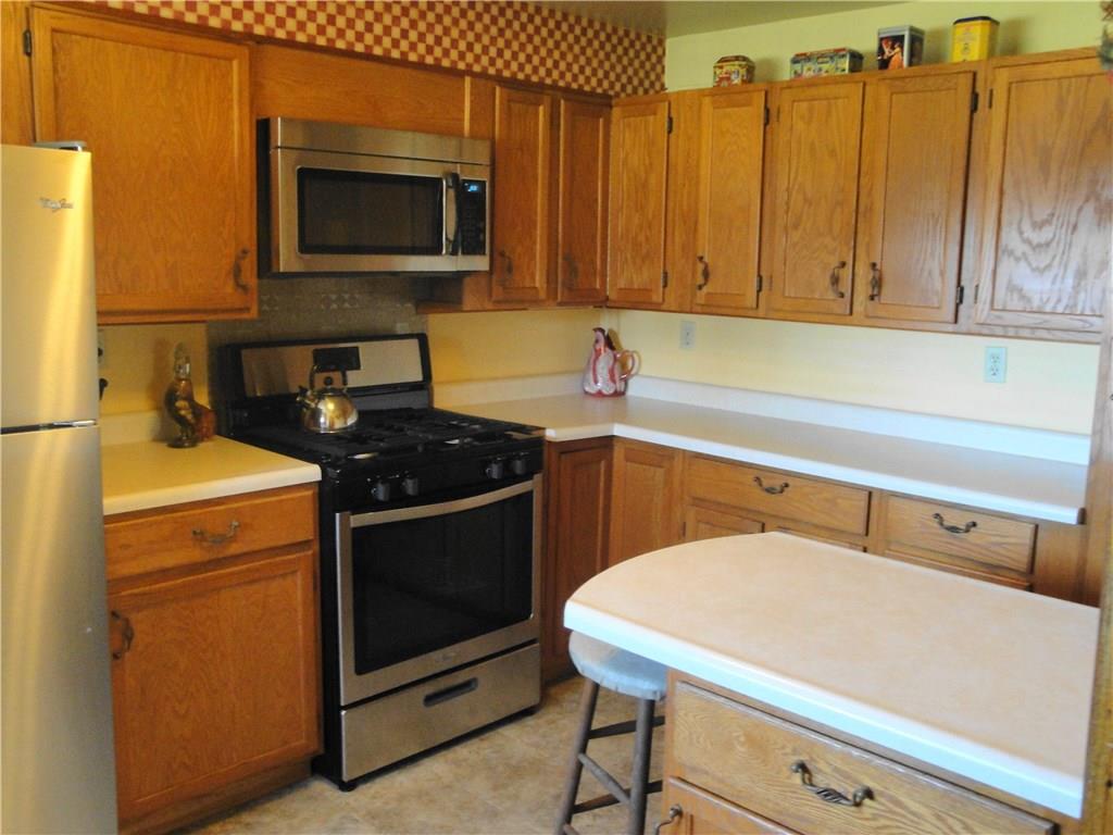 154 Midvale Road Big Beaver, PA 16157 - Photo 8 of 16 Gallery Image 8