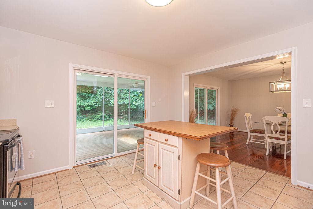 6 Birdnest Drive Ocean Pines, MD 21811 - Photo 42 of 62 Large Sliding Door w/ access to porch