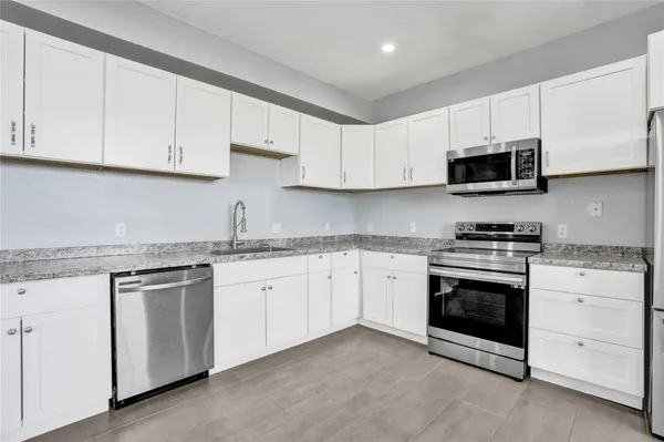 $2,350 | 2137 Shoma Drive, Unit 156 BLDG 17, Wellington, FL 33414