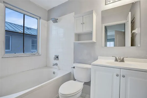 $2,350 | 2137 Shoma Drive, Unit 156 BLDG 17, Wellington, FL 33414
