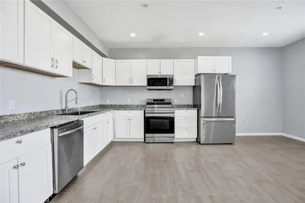 $2,350 | 2137 Shoma Drive, Unit 156 BLDG 17, Wellington, FL 33414