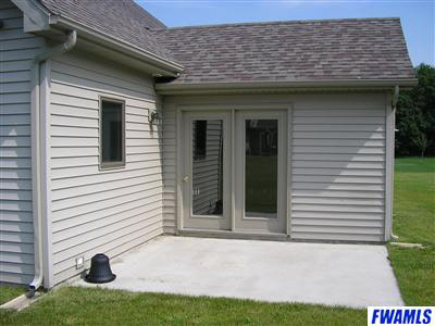 644 North Waters Edge Drive Decatur, IN 46733 - Photo 4 of 10