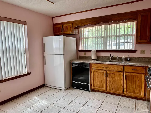 $230,000 | 7412 St James Place, Pensacola, FL 32506