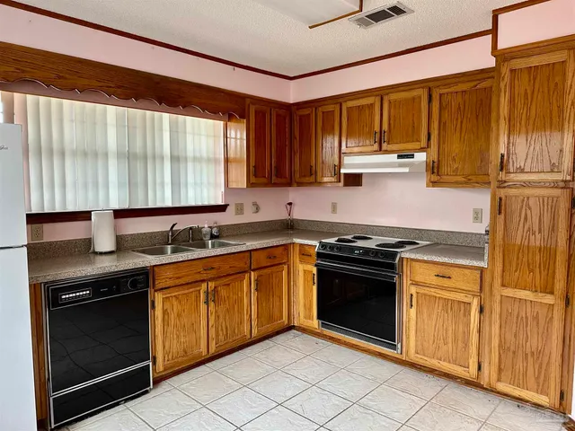 $230,000 | 7412 St James Place, Pensacola, FL 32506